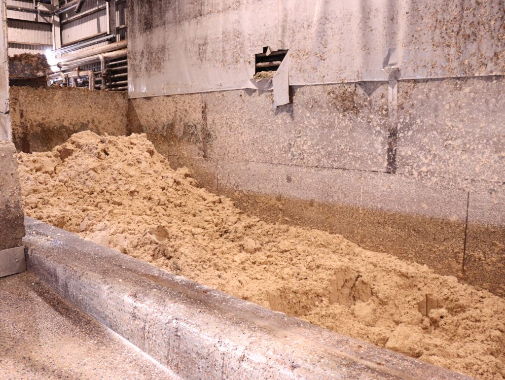 Phụ phẩm từ nhà máy chế biến nước ép cam là nguyên liệu tốt cho nhà máy Biogas